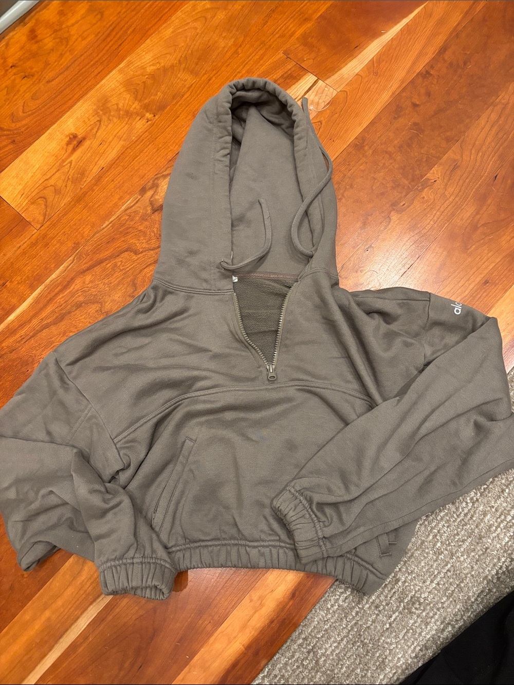 Cropped Olive Green Half-Zip Hoodie